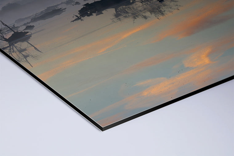 Darstellung eines Art Prints der Heimatlinse als matter UV-Direktdruck auf Aluverbund mit Motiv eines ruhigen Abends im Zwillbrocker Venn.